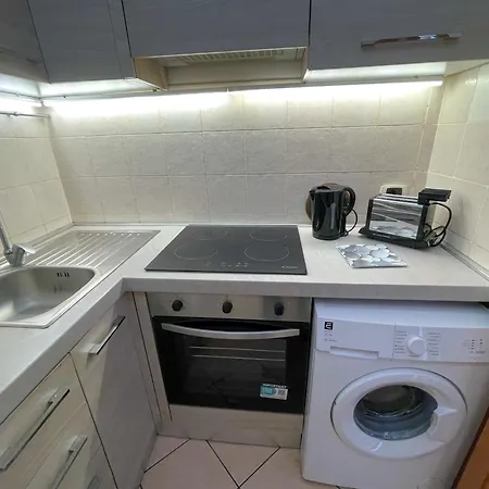 Apartment Nimphaea Blue - Elegant Flat, Walk To & Train Station